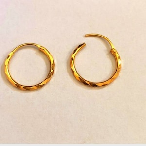 22k Gold Hoop, Medium Size Hoop, solid Gold Hoop, Diamond Cut Minimal Hoop,Indian Gold Hoop, 22k Hallmark Hoop, Gold Earrings, Gift for her