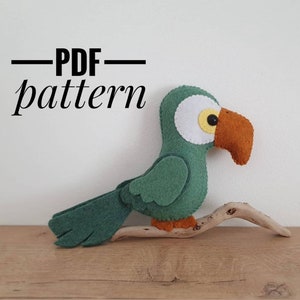Parrot felt pattern/ tropical bird PDF pattern