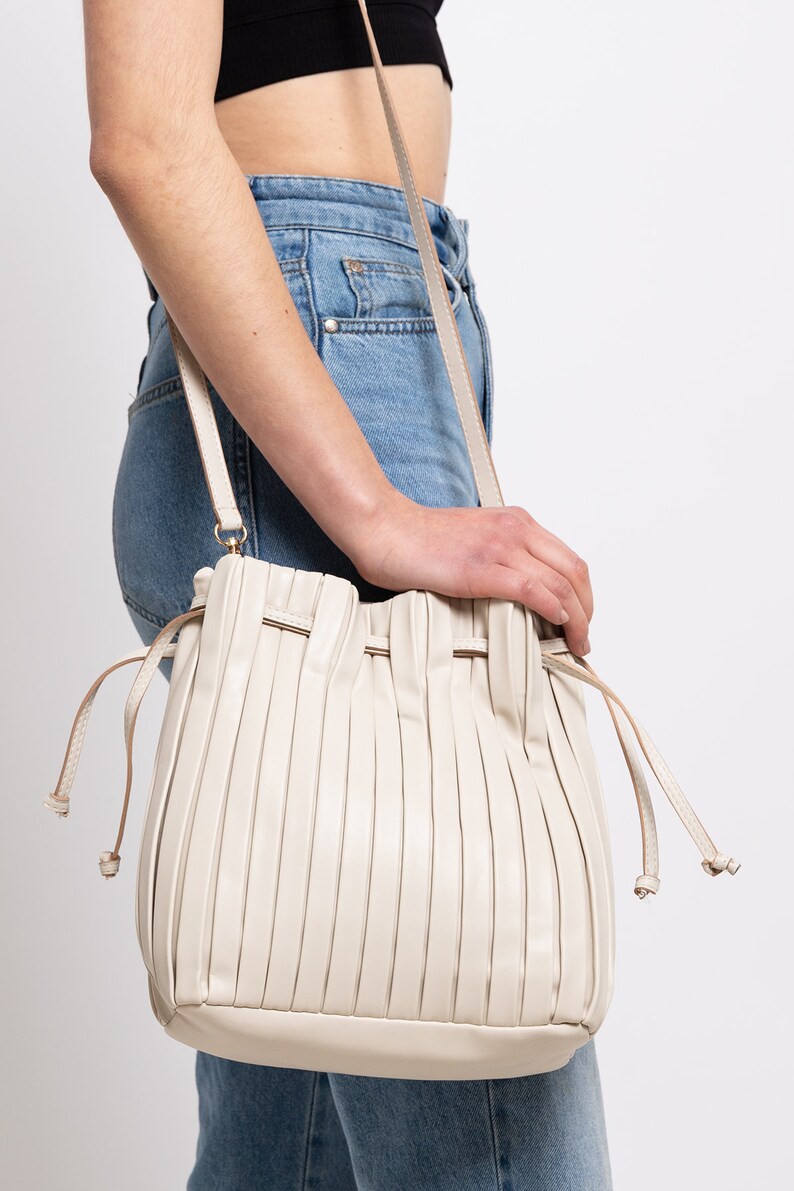 Dreubea Damen Schultertasche Aus Kunstleder - Stylische Handtasche Mit Quasten