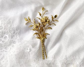 Gold Myrtle Boutonniere, Gold Grooms pin, Gold buttonhole #144