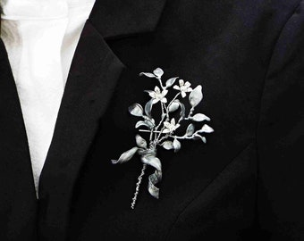 Myrtle Boutonniere - Silver buttonhole -  Grooms pin   #148