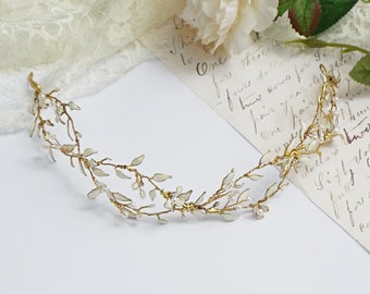 Golden leaf hair vine, bridal hairpiece, boho hair accessory, Wedding Halo, Gold flower headpiece, bridal headpiece #255