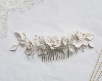 Clay flower comb, bridal comb, White bridal headpiece, Wedding headpiece, bridal hair #333