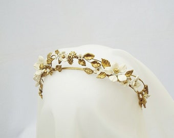 Bridal tiara - Wedding Tiara - Golden Crown #179