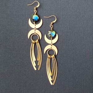 Gold Fringe Labradorite Earrings, Labradorite Jewelry, Long Celestial Gemstone Earrings, Flashing Labradorite Earrings,Fringe Gemstone Drops