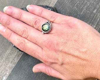 Antik Silber Labradorit Ring, Statement Edelstein Ring, Silber Boho Ring, Labradorit Ring, Labradorit Ring, Festival Ring