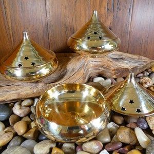 Pretty Brass Temple Incense Burner - Incense Burner, Incense Holder, Cone Incense, Stick Incense, Meditation, Yoga, Brass Incense Burner