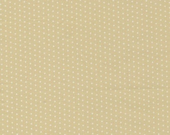 Christmas Faire Dots Eggnog - Moda - Cathe Holden - Sold by 1/4 yard - Cut from bolt - Multiple quantities will be cut in one piece