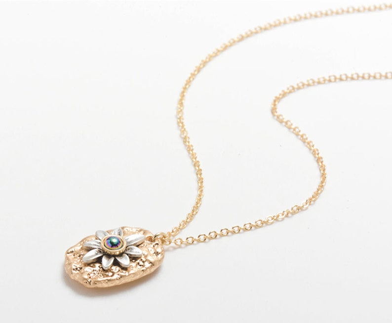 Sunflower Pendant Necklace Minimalist Jewelry Boho Jewelry Gold Flower Necklace Dainty Necklace