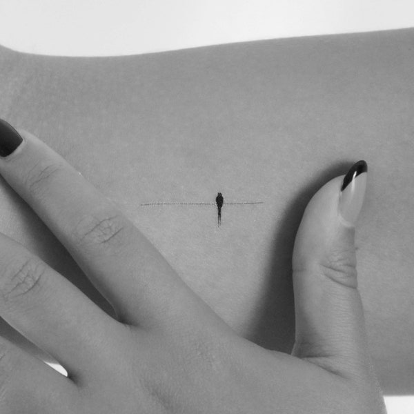 Tatouage temporaire minimaliste d'oiseau sur un fil (Ensemble de 3)