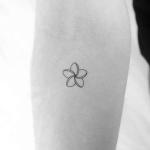 Frangipani Temporary Tattoo (Set of 3)