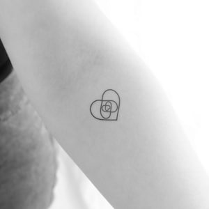 Tatouage temporaire quatre coeurs en un (lot de 3)