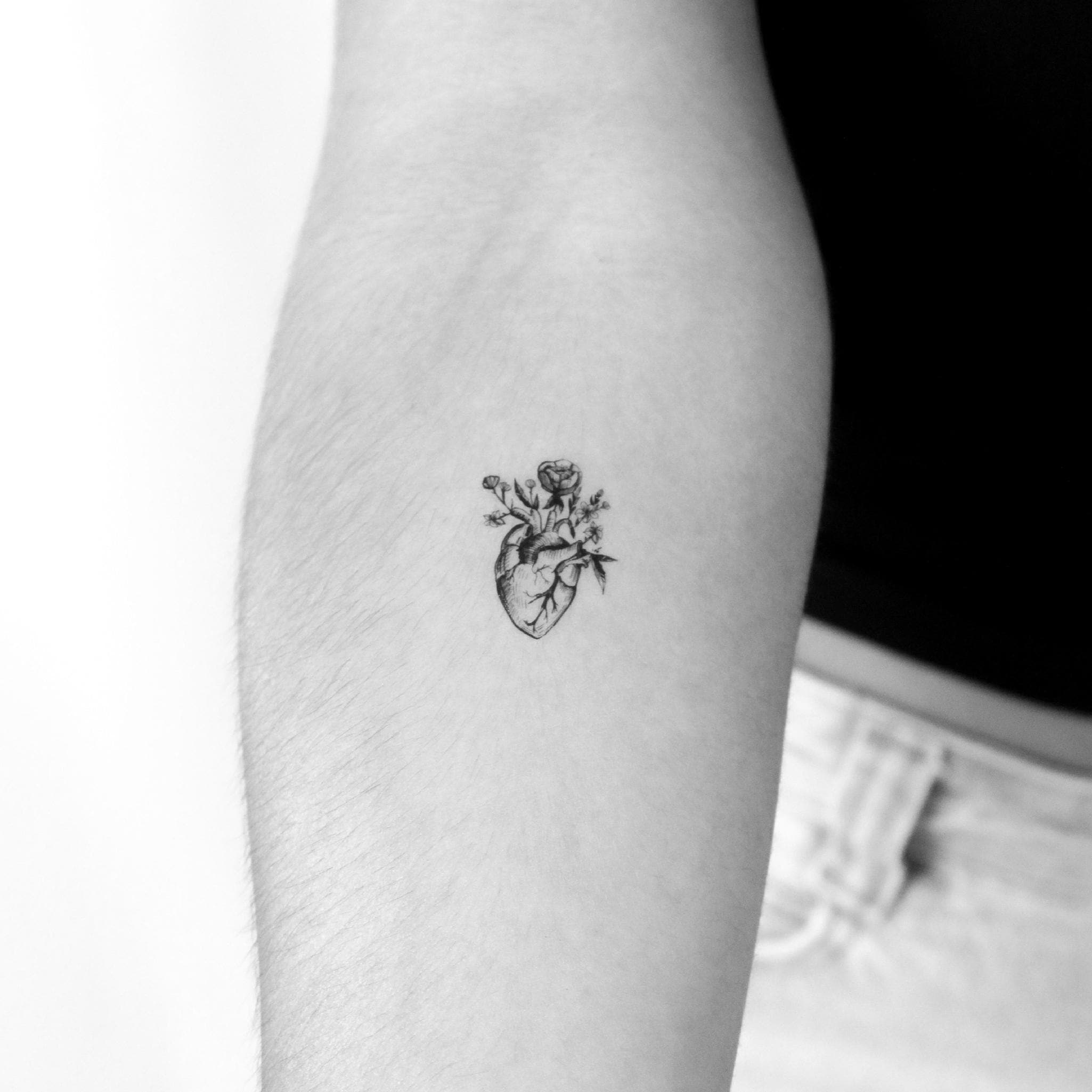 Los 10 Mejores Tatuadores y Tiendas de Tatuajes en Instagram en Berlín 2026  | Tatship - Decisiones de Tatuajes Hechas Fáciles, image size:2050x2050