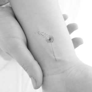 Tatuaggio temporaneo di tarassaco che soffia (set di 3)