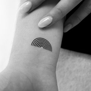 Tatuaggio temporaneo arcobaleno minimalista (set di 3)
