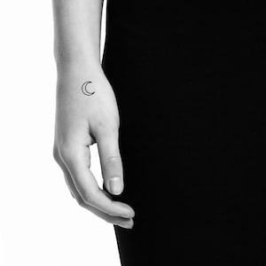 Moon Crescent Outline Temporary Tattoo (Set of 3)
