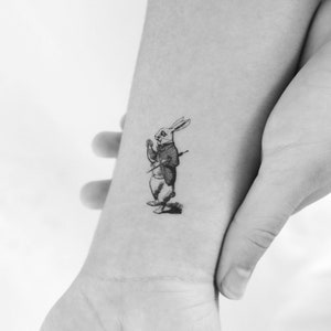 Tatuaggio temporaneo del coniglio bianco di Alice nel paese delle meraviglie (set di 3)