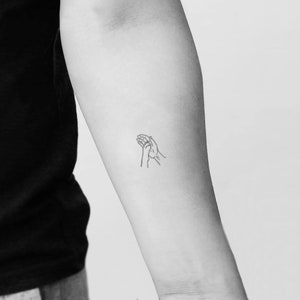 Paw High-Five Temporary Tattoo (Set of 3)
