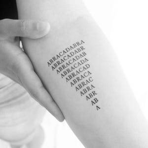 Abrakadabra Dreieck temporäres Tattoo (3er Set)