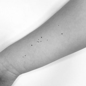 Tatuaje temporal minimalista de la constelación de Tauro (conjunto de 3)