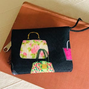 Vintage Zippered Coin Purse; Canvas Fabric Coin/Card Black Print Wallet