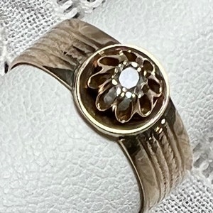 Early Victorian 14K Gold Old Mine-Cut DIAMOND Engraved Band Ring