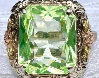 1930s Art Deco 14K Tri-Gold URANIUM GREEN SPINEL Filigree Ring