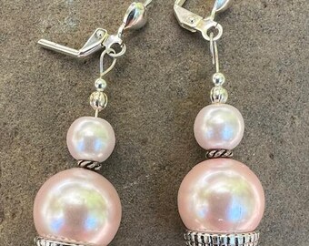 Perle rosa pallido! (Orecchini fatti a mano)