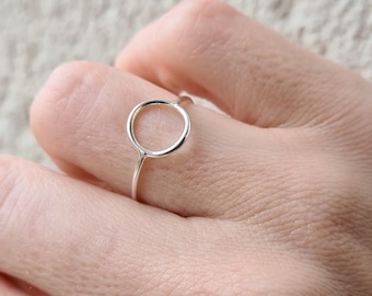 Bague  circulaire modèle fin Minimaliste tendance Cercle Rond Ouvert en Argent 925 cadeau femme