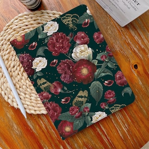 Retro Floral Aesthetic iPad Case iPad Air 4/5 Case with Pencil Holder iPad Pro 12.9" 11" Mini 6/5/4, 10/9/8/7, 10.2", 2022/2021