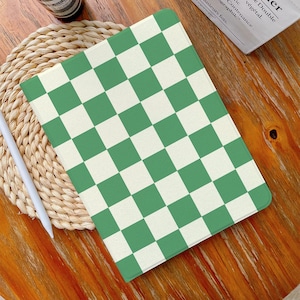 Green Checkers Print iPad Case iPad Air 4/5 Case with Pencil Holder iPad Pro 12.9&quot; 11&quot; Mini 6/5/4, 10/9/8/7, 10.2&quot;, 2022/2021