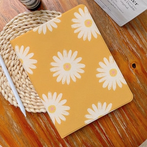 Étui pour iPad orange avec jolies marguerites avec porte-crayon pour iPad Air 4/5, iPad Pro 12,9 pouces 11 pouces 9,7 pouces, iPad Mini 6, iPad 9/8/7 10,2 pouces, 2022/2021