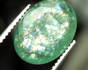 Rainbow Green Emerald: Silver Sunstone Oval Gemstone, 11x8.20mm