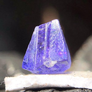 Zoisite Pleochroism Tanzanite Rough, Natural Multi Color Tanzanite Raw, Unheated Tanzanite Rough, 2.60 Carats Tanzanite Crystal.