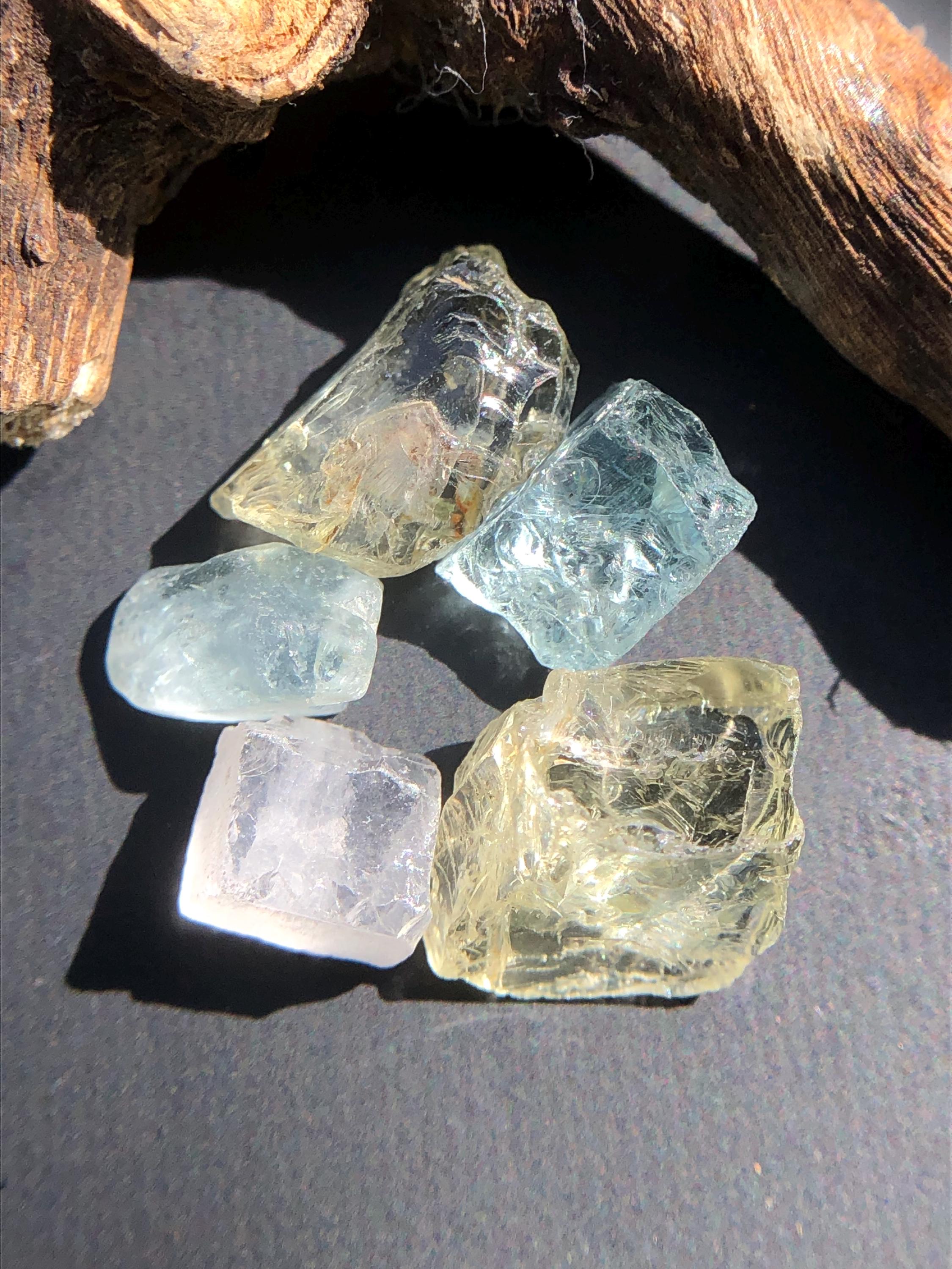 Mixed Color Beryl Rough Lot, 5 Pieces Natural Beryl Raw, 15 Carats ...