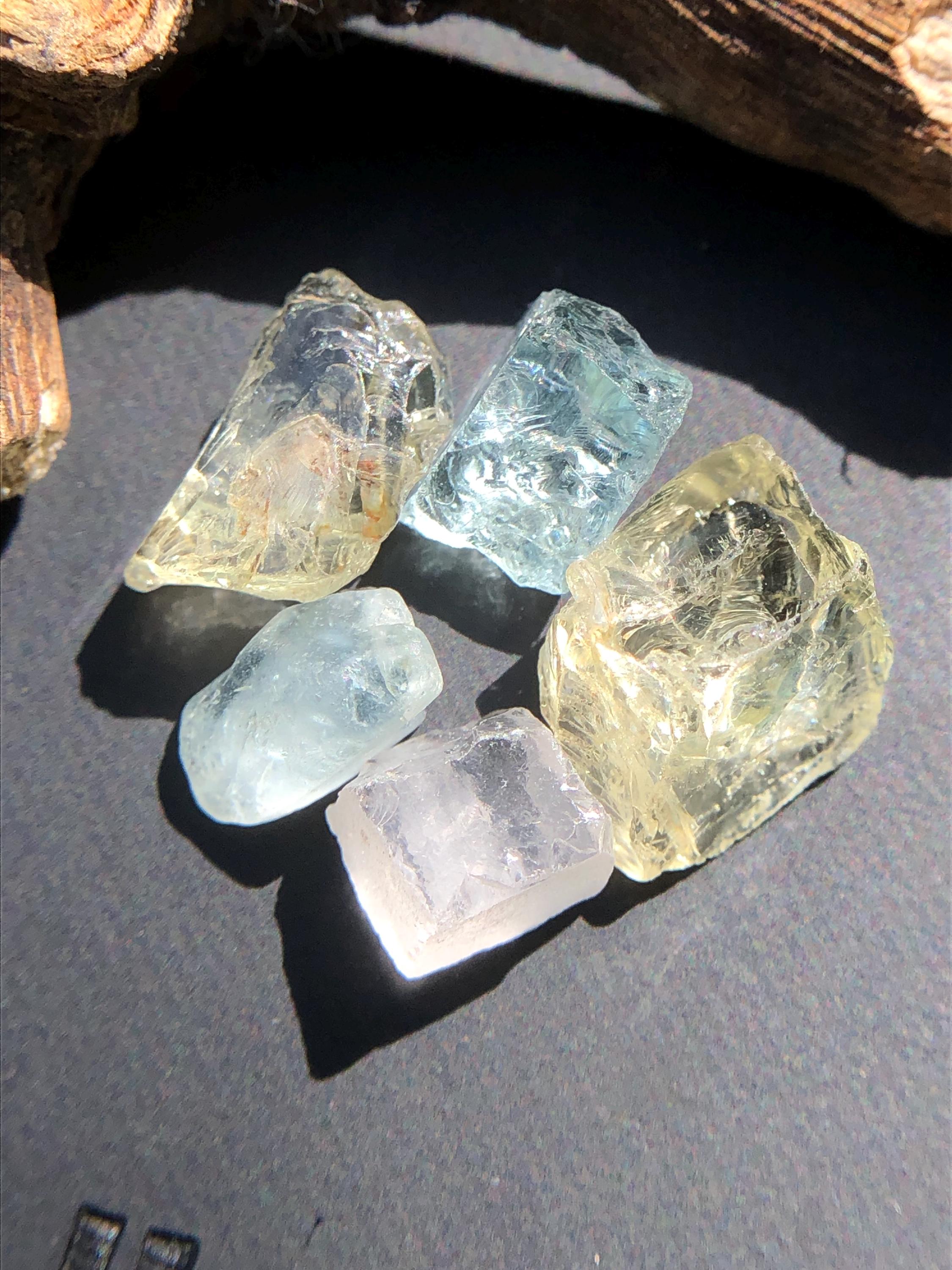 Mixed Color Beryl Rough Lot, 5 Pieces Natural Beryl Raw, 15 Carats ...