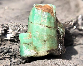 Natural Green Emerald Rough Crystal, 14.1 Carats