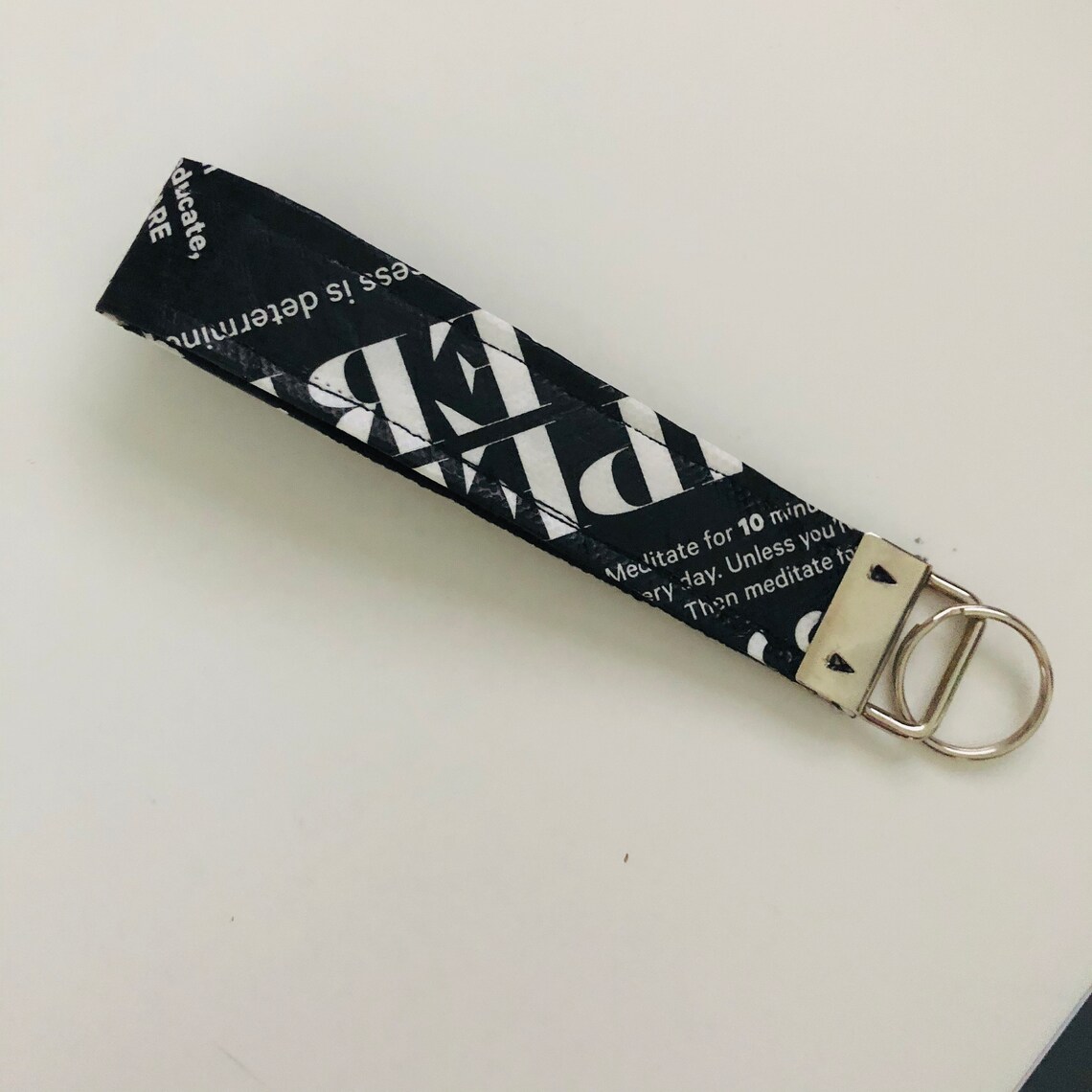 lululemon card holder keychain