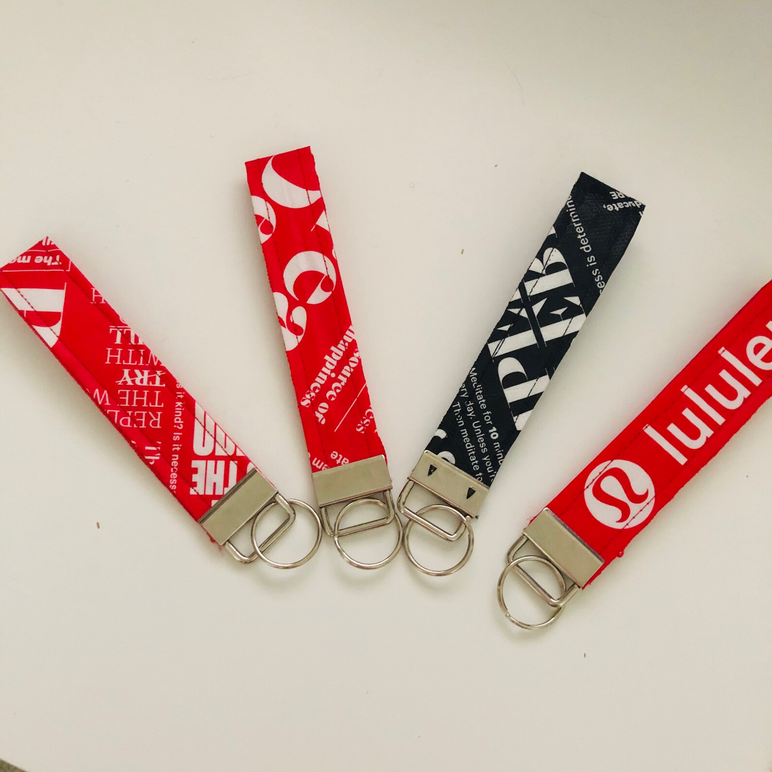 lululemon card holder keychain