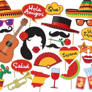 Pu&ograve; includere: Un set di 16 divertenti accessori per foto booth a tema spagnolo. Gli accessori includono una chitarra, un sombrero, un ventaglio, un cuore con la parola "Espa&ntilde;a", un cactus, una tromba, un bicchiere di vino, una fetta di anguria, una caraffa e due bicchieri di sangria, occhiali da sole, baffi, labbra e fumetti con frasi spagnole come "Hola Amigos" e "Viva Espa&ntilde;a".