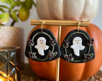 Floral Ghost Earrings / Spooky Haunted Macabre Polymer Clay Halloween Ghoul / Cute Spooky Season Jewelry / Paranormal Horror Fall vibes