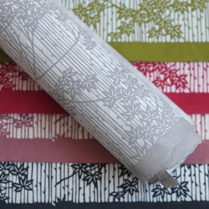 Papel japonés Katazome washi - Patrón tradicional de hojas de arce "Momiji"