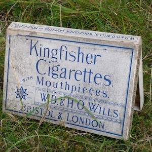 Pudełko na ladę sklepową „Kingfisher Cigarettes” firmy Rare Wills