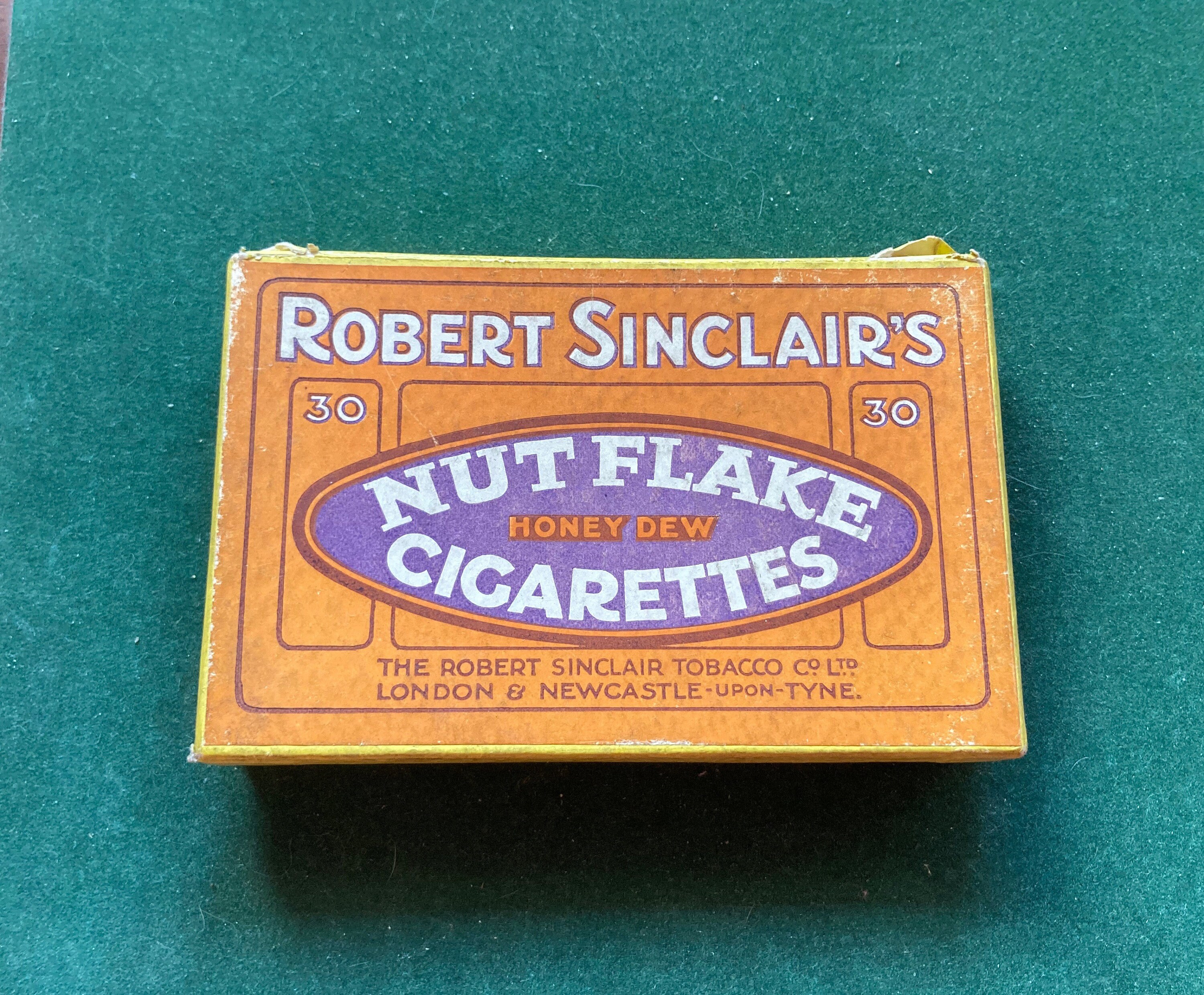 Rare Robert Sinclair's 30 Nut Flake Honey Dew Cigarettes Box
