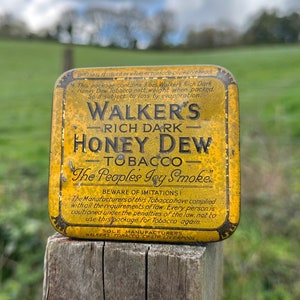 Scarce Vintage 3oz Walker's Rich Dark Honey Dew Tobacco Tin (Liverpool)