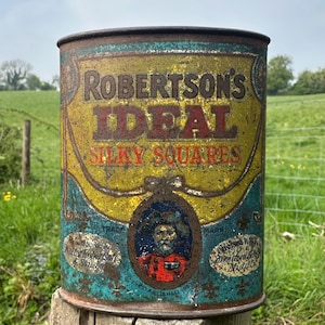Rara scatola ovale antica per caramelle &quot;Ideal Silky Squares&quot; di Robertson