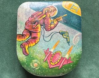 Scatola di latta vintage per caramelle mou "Reto Space" di Edward Sharp and Sons.