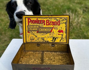 Scarce Small Antique Richmond&#39;s &#39;Pioneer&#39; Brand Golden Flake Cavendish Tobacco Tin