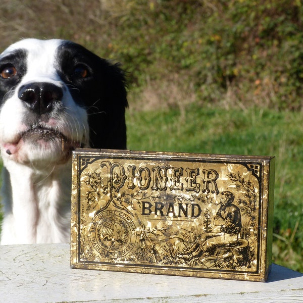 Rare Medium Antique Richmond's 'Pioneer' Brand Golden Flake Cavendish Tobacco Tin