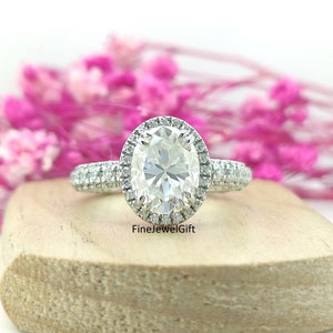 2Ct (9x7 MM)Oval IGI Certified Lab Grown-Moissanite Anniversary Ring/Solid Gold Ring/Engagement Gift Ring/Halo Wedding Ring/Platinum Ring